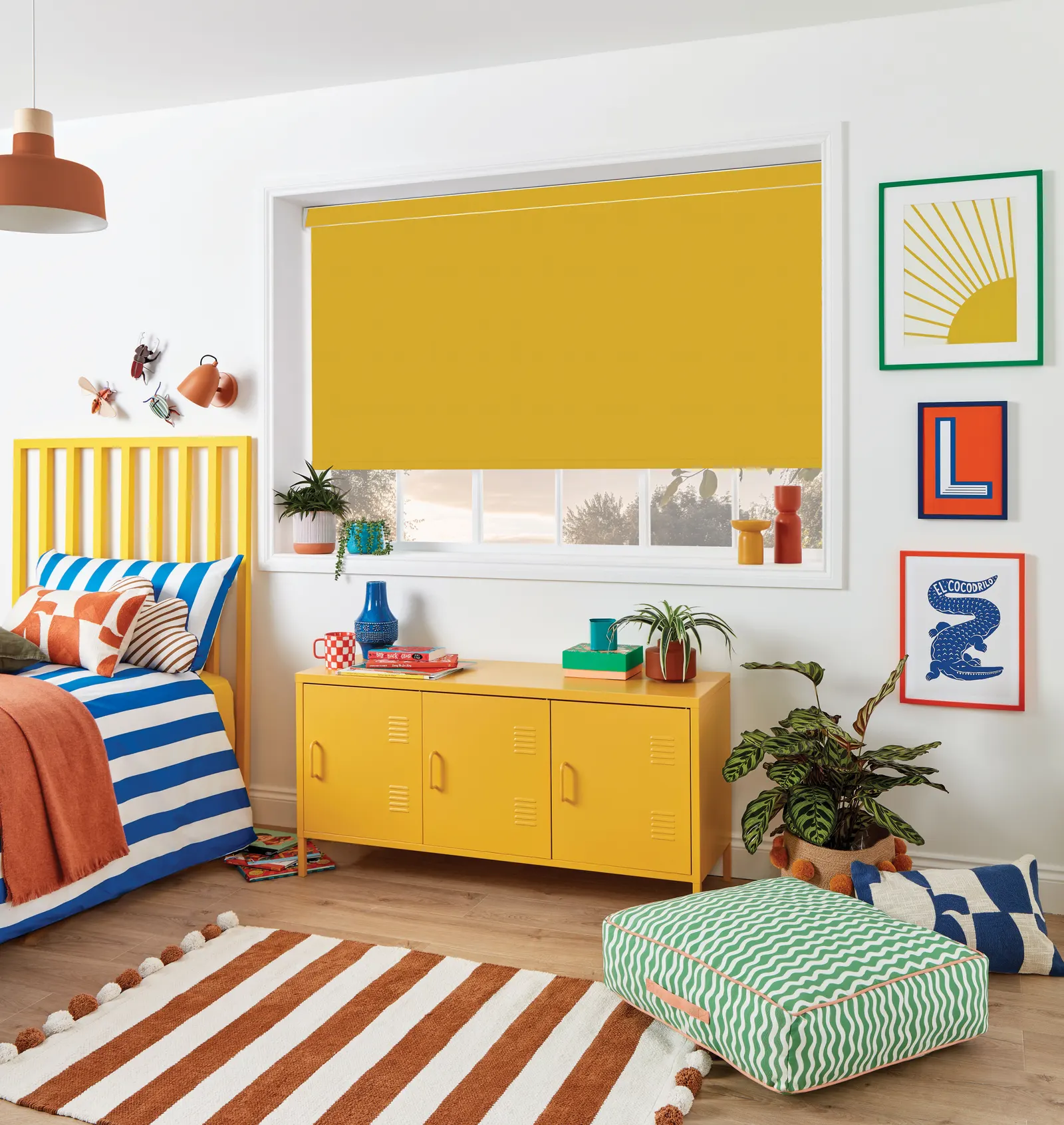 Motorised blind at a large window – Quinton Blinds